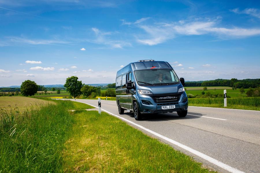  Malibu Van 2014 года  (фото 16 из 19)
